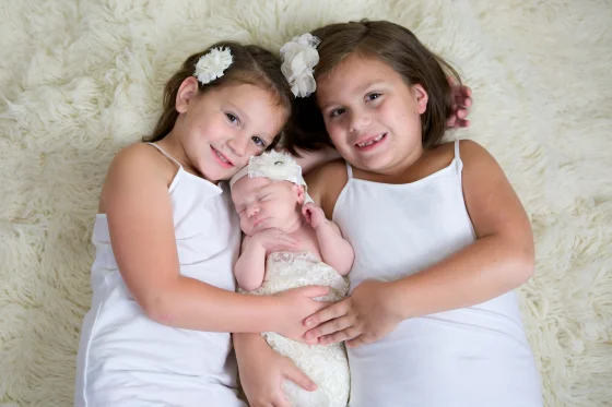 Ba chị em Emma, Michayla và Mia