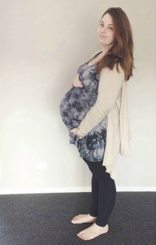 Cả gia đình đều vui mừng khi Chloe Dunstan mang thai.
