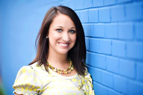 Cô gái Claire Culwell sống sót sau phá thai hiện tại đã 28 tuổi.